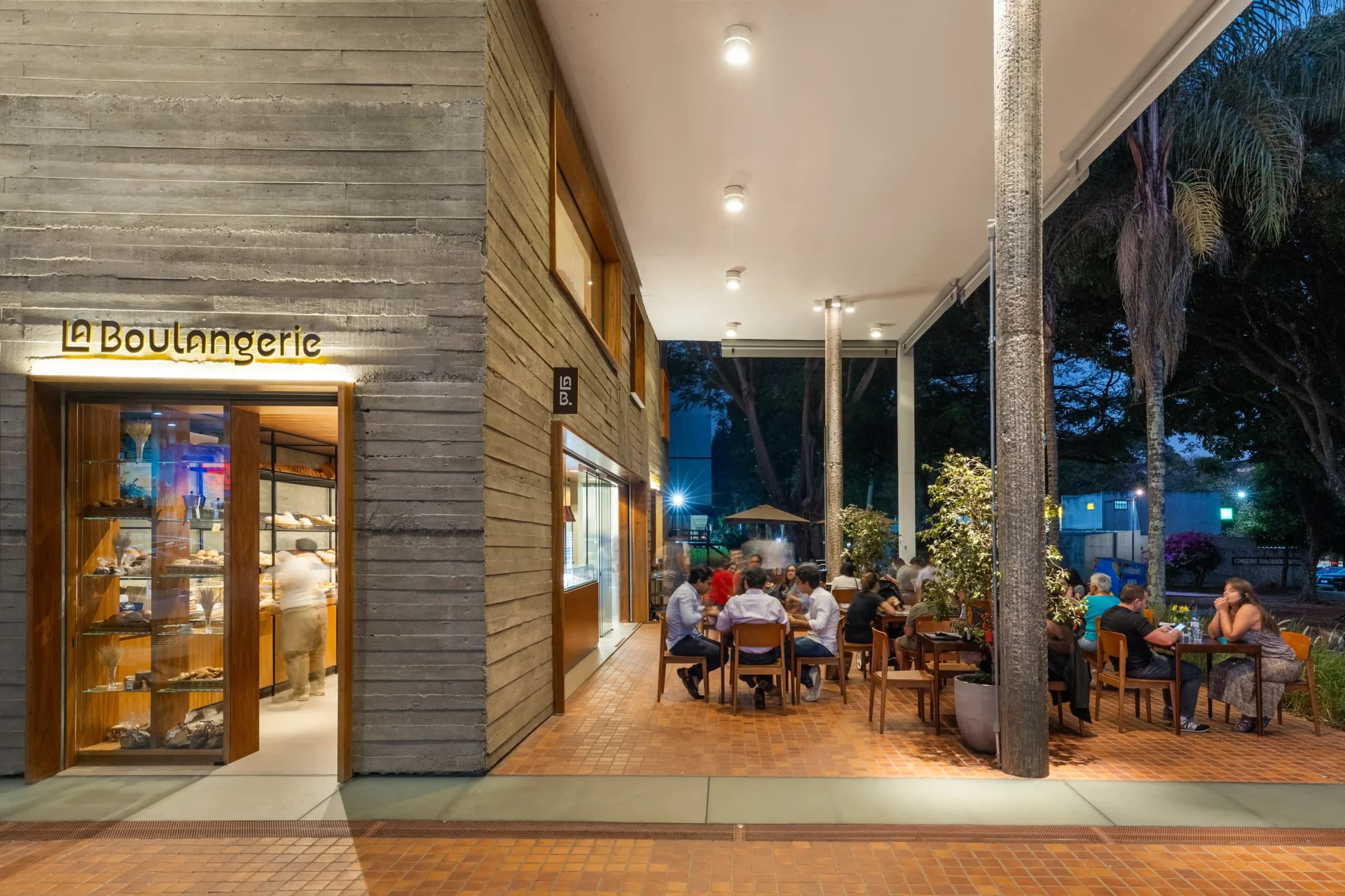 La Boulangerie 306 Sul por BLOCO Arquitetos